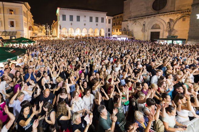 Parni Valjak koncert radio Capris