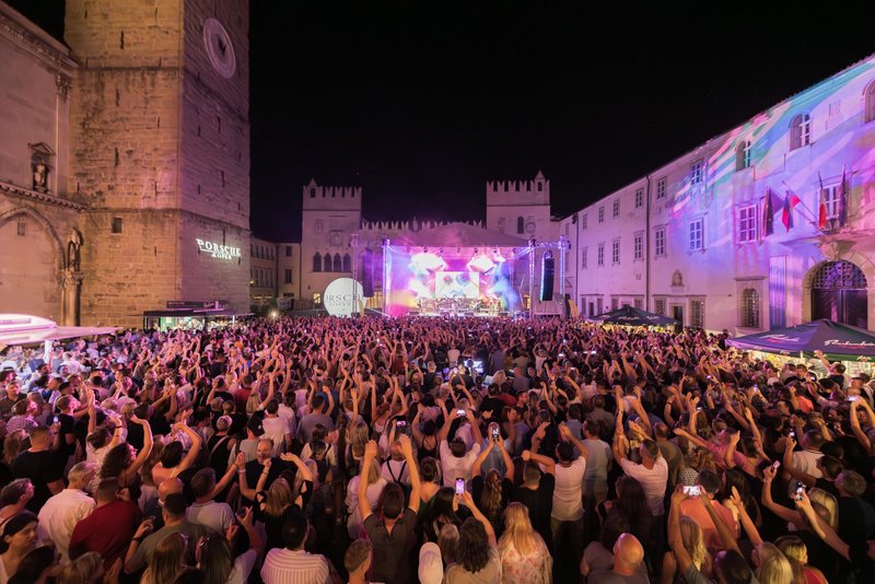 Parni Valjak koncert radio Capris