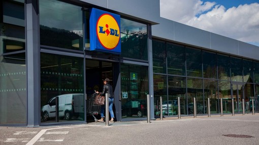 Lidl s potezo, na katero nihče ni računal: takole je "pometel" s konkurenco, kupci pa se lahko samo veselijo