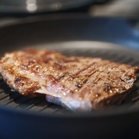 meso peka trik peki papir ponev kuhanje