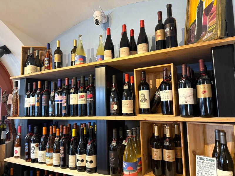 Vineria del Ponte vinoteka Stara Ljubljana degustacija