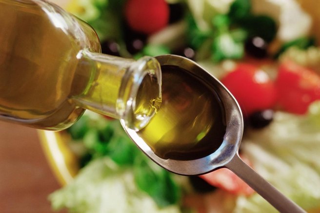 oljčno olje hrvaška olivno olje olive oljke cena draginja