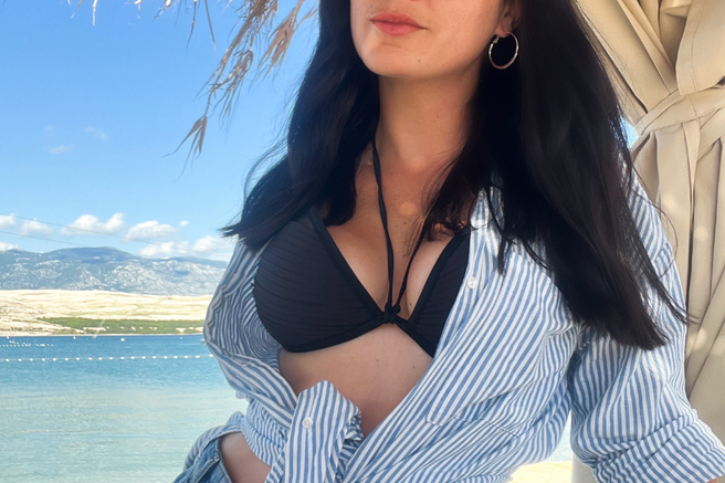 Ajda Mlakar voditeljica vremenarka planet 18