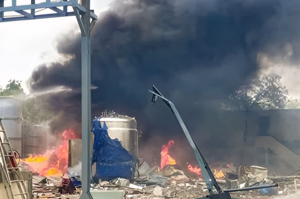 V kemični tovarni odjeknila eksplozija: umrlo najmanj 35 ljudi (foto: Facebook/I F E gamer)