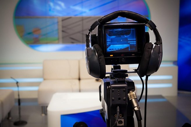 Dr. Phil TV studio novice televizija gospodarstvo bankrot denar