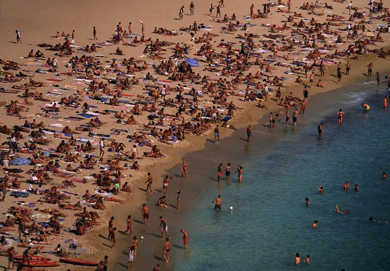 plaža turisti
