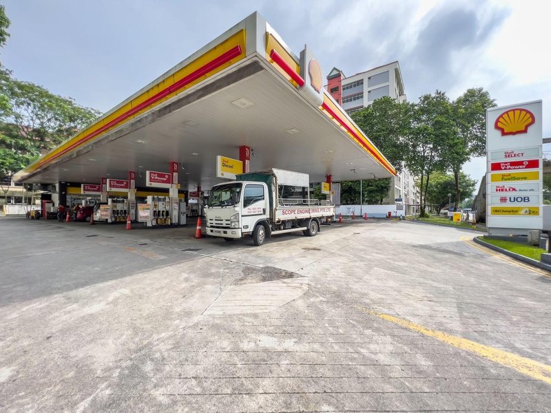 Cene goriva znižali, namesto tega pa po žepu udarili kadilce!