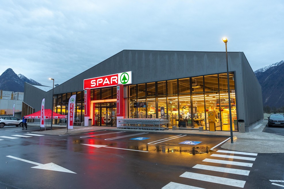 Priljubljeni trgovec odgovoril na vprašanje, ki si ga kupci zastavljajo že dolgo: Spar razkril, da se... (foto: Spar Slovenija)