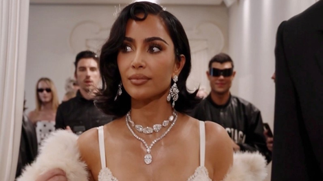 Kim Kardashian modna revija Balenciaga