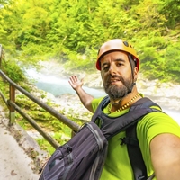 Slovenija Tolminska korita turist