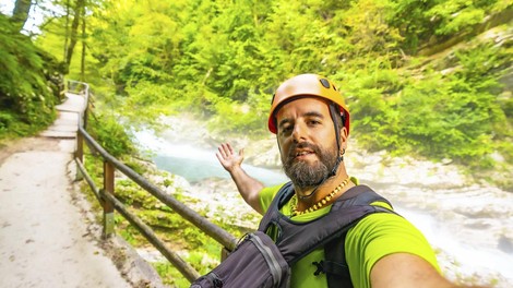 Slovenija Tolminska korita turist