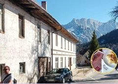 Domača gostilna čisto na koncu Slovenije, ki slovi daleč naokrog (FOTO)