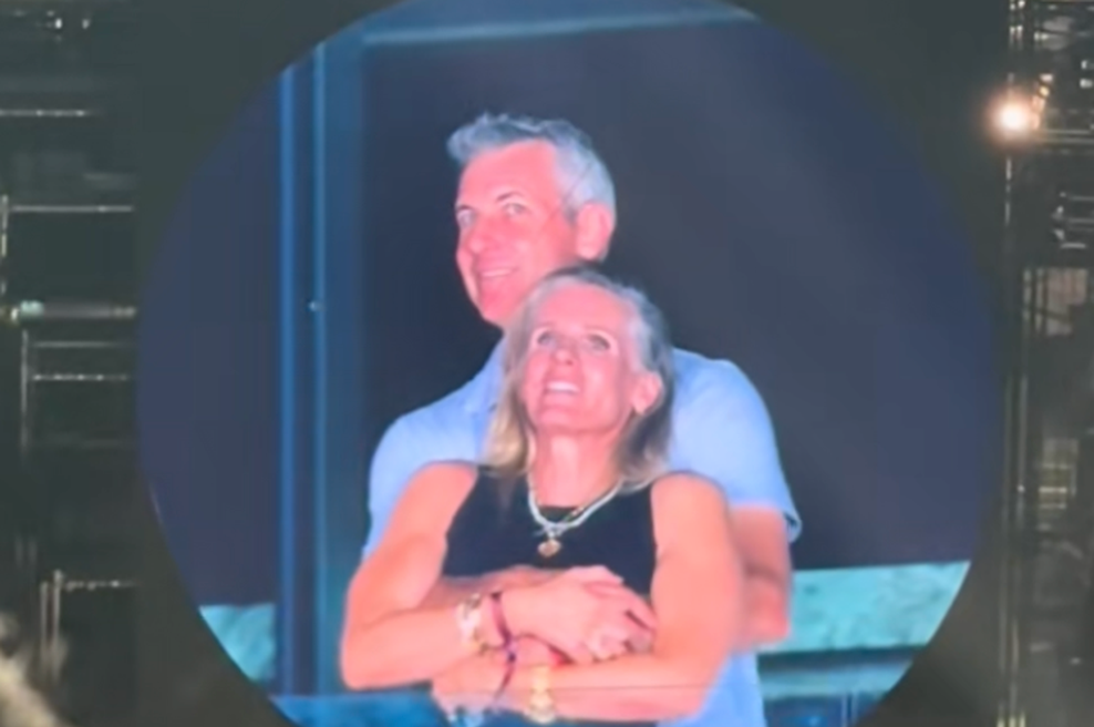 Saj ni res, pa je: na koncertu znane skupine kamera ujela prešuštnika, kar je sledilo, je presenetilo vse (foto: TikTok/posnetek zaslona)
