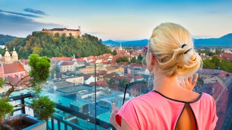 turistka Ljubljana Neboticnik