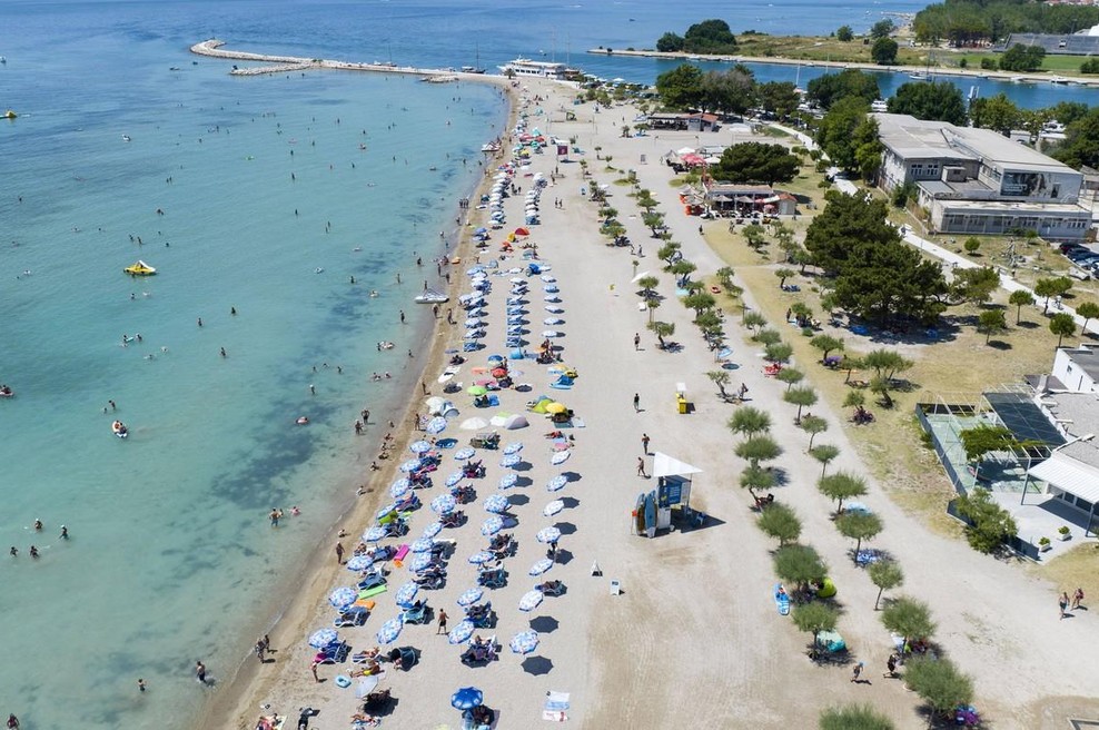 Turistka na plaži v Dalmaciji razburila domačine: "Ne razumem, kako lahko kdo misli, da je takšno vedenje primerno" (foto: Profimedia)
