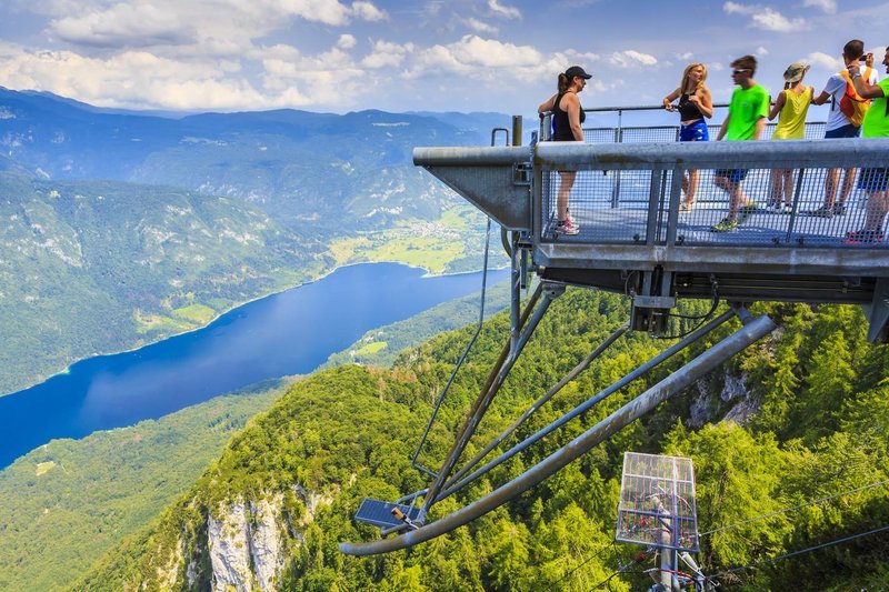 Vogel razgled razgledna platforma turisti