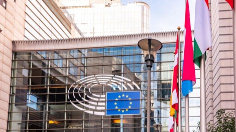 Evropska komisija pripravlja novo zakonodajo, s katero bi rada ljudi prisilila v nekaj, česar dejansko nočejo