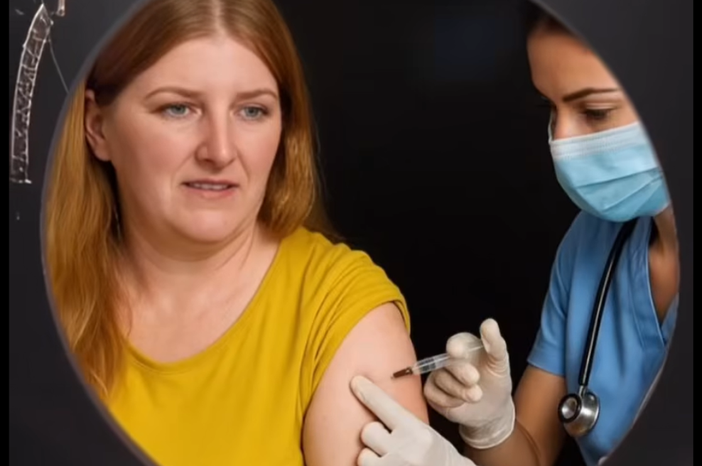 Saša Petek ujeta v kočljivem položaju: so jo res zasačili med cepljenjem? (VIDEO) (foto: Facebook/Lepa Slovenija)