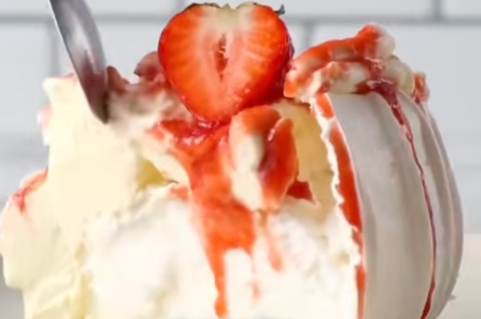 Slastna torta, ki vas ne napihne, temveč ugodno vpliva na vašo prebavo? To niso le sanje, imamo recept (foto: TikTok/embracewithoutguilt/posnetek zaslona)