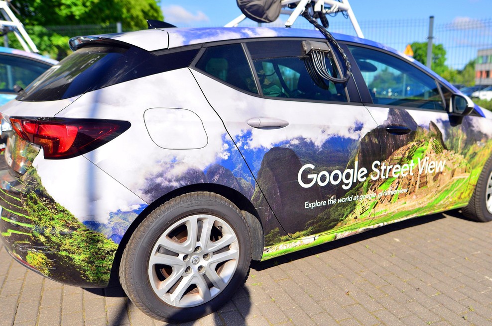 Ko zasebnost pade: Google mora zaradi gole fotografije plačati več tisoč evrov (foto: Profimedia)