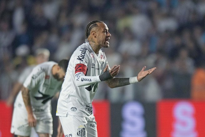 Neymar prekinil molk po incidentu: "Vsak navijač ima pravico, da me izžvižga, nima pa pravice, da me žali"