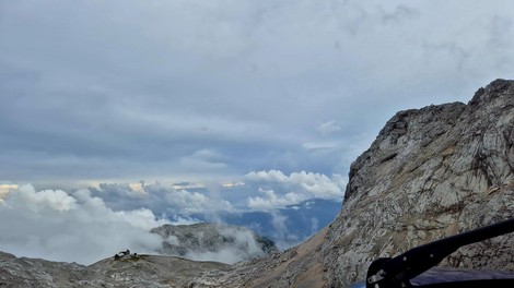 Triglav, iskanje