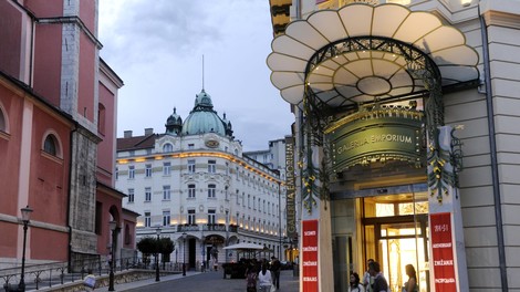 "Zakaj so cene hotelov v Ljubljani tako nerazumne?" Turist razburil domačine, odgovori pustili odprtih ust