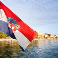 HRvaška zastava turizem morje Jadran Jadransko morje Slovenija turisti