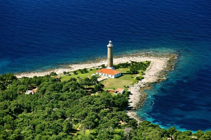 Hrvaska Jadran otok Veli rat svetilnik