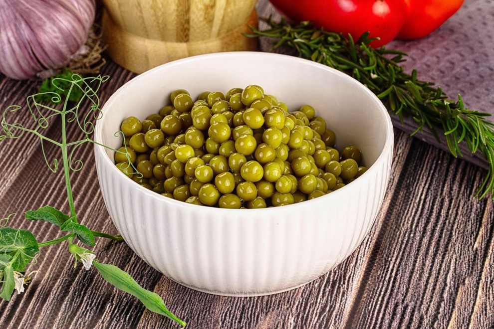 SVEŽI GRAH Sveži grah je eden izmed spomladanskih vrtnin. V kolikor na grah naletite v zimskih mesecih, si lahko namesto …