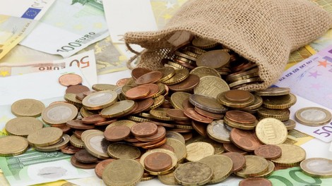denar bogastvo loterija jackpot milijarda zda avto