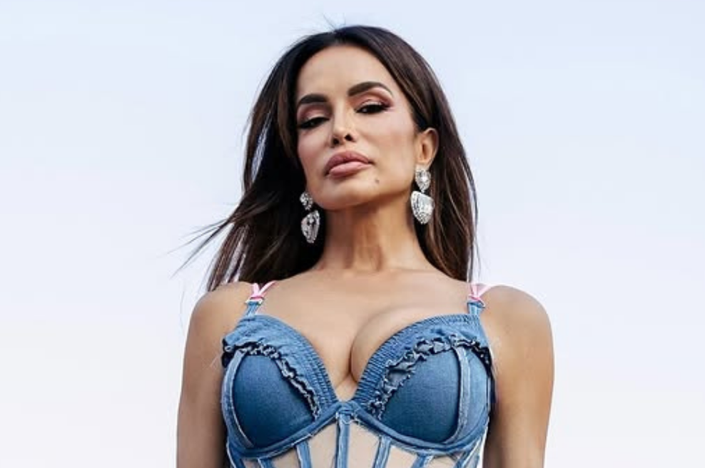 Severina v zapeljivi 'teksas' opravi in z odmevnim sporočilom, ki ga Bosna ne bo pozabila (FOTO) (foto: Instagram/Severina)