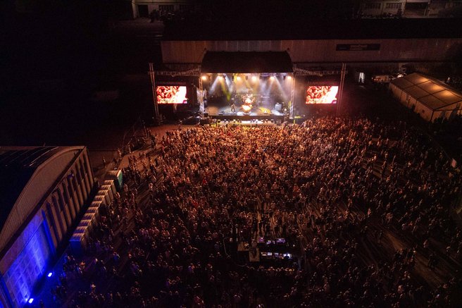 Nočna izmena glasbeni spektakel koncert