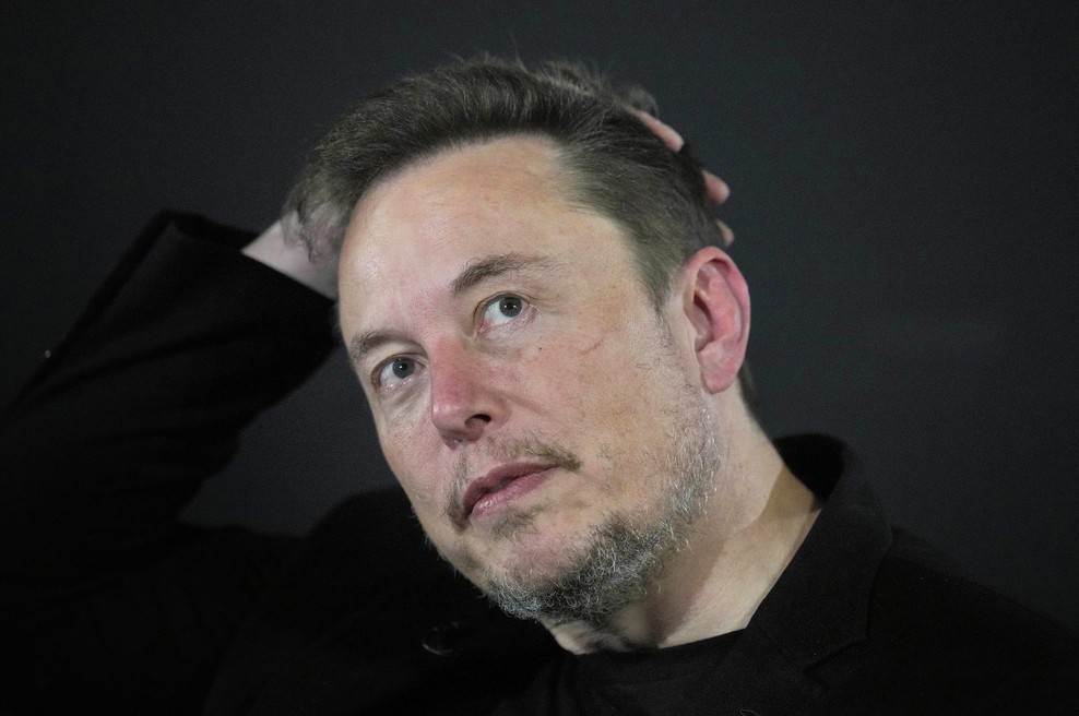 Nova AI-vojna: Musk obtožuje Apple, Altman vrača udarec (foto: Profimedia)