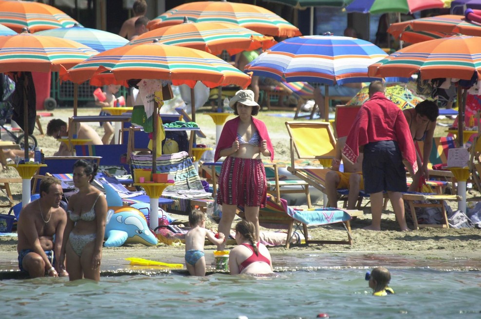 Besna italijanska turistka je vsem dala vedeti, da k nam ne bo več prišla. "To je rop!" (foto: Jaka Vinšek/Bobo)