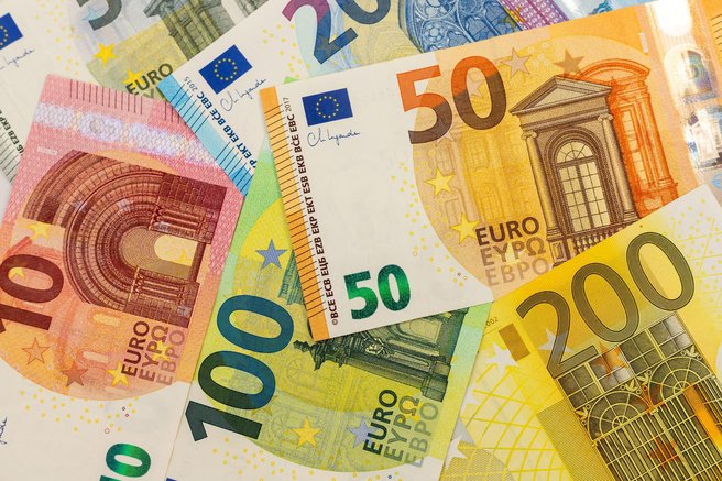 Dolgotrajna oskrba: nova obveznost, milijoni že kapljajo