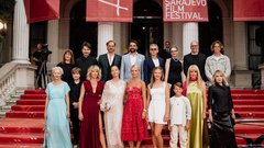 film Belo se pere na devetdeset sarajevski filmski festival rdeča preproga igralci