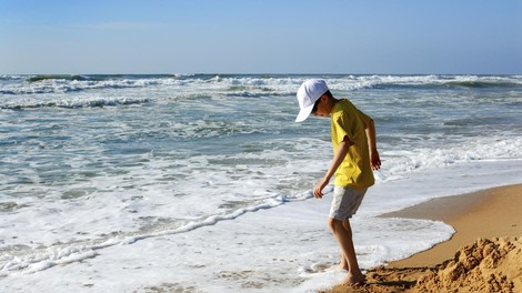 otrok plaža 13 let zob človek zgodovina arheologija