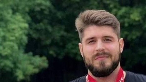 Med plavanjem čez Bosporski preliv izginil ruski plavalec