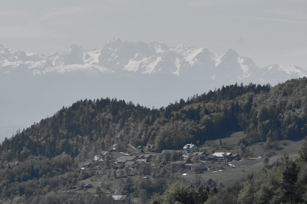 Tragedija v slovenskih gorah: pohodnik na območju Kranjske Gore omahnil v smrt (foto: Žiga Živulovič jr./Bobo)