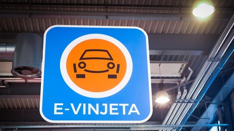 Po sodbi vrhovnega sodišča Dars ustavlja kazni za vinjete z očitnimi napakami