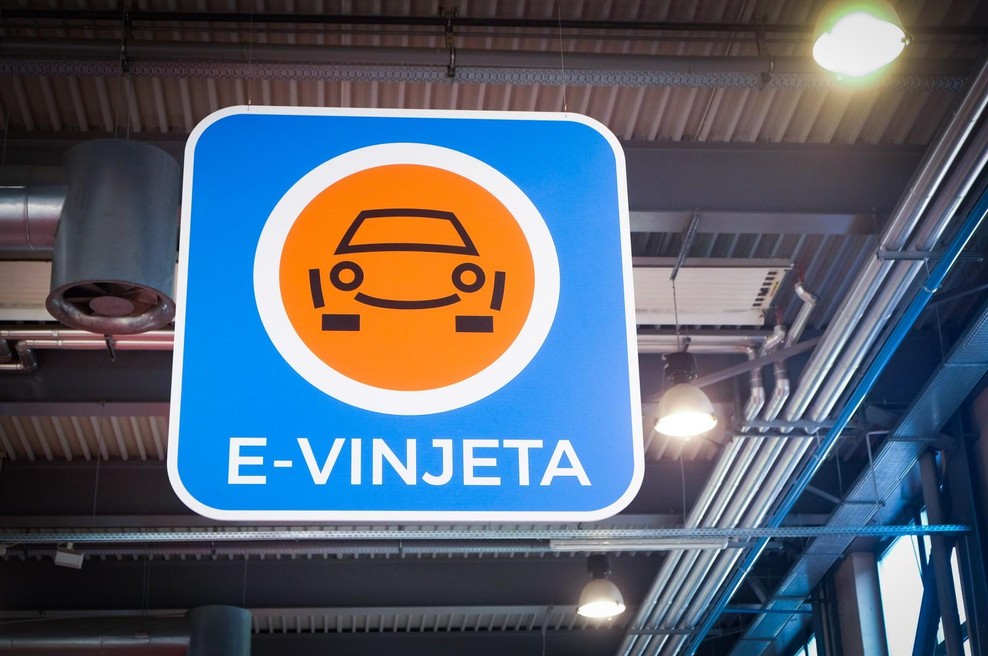 Po sodbi vrhovnega sodišča Dars ustavlja kazni za vinjete z očitnimi napakami (foto: STA)