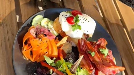 Na brunch v slikovito slovensko mesto, kjer v istem dnevu lahko uživate v pojedini, raftate, kolesarite in še kaj
