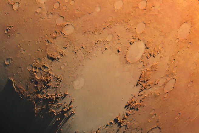 Mars planet vesolje NASA odkritje čelada srednji vek