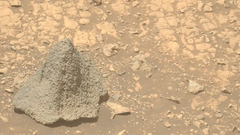 NASA robotek najdba čelada odkritje vesolje Mars