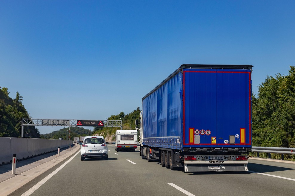 Zaradi te zapore je Slovenija prometno ohromljena – odzivi so burni (foto: Profimedia)