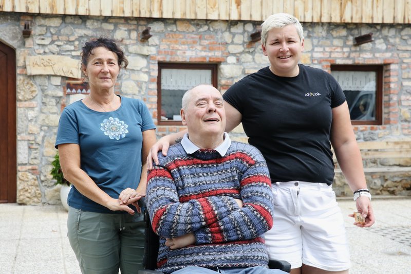 Benjamin Znidarsic tetraplegik Zavod Ars Viva hostel Podcerkev, Loška dolina
