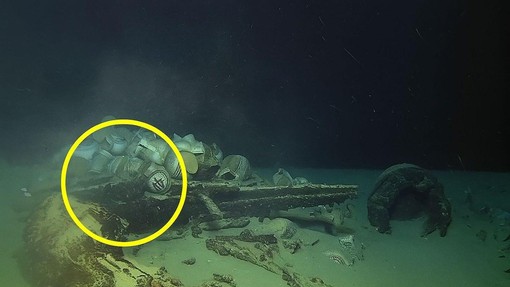 Vojska 2567 m pod gladino morja naletela na osupljivo odkritje: kar je ležalo zraven, šokiralo tudi najbolj izkušene