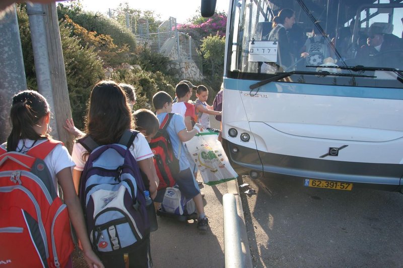 otroci avtobus