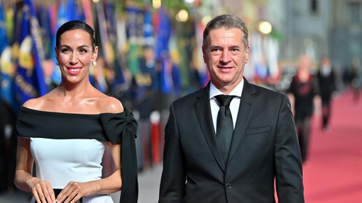 Kdo bo poročil premierja Goloba in njegovo izbranko?